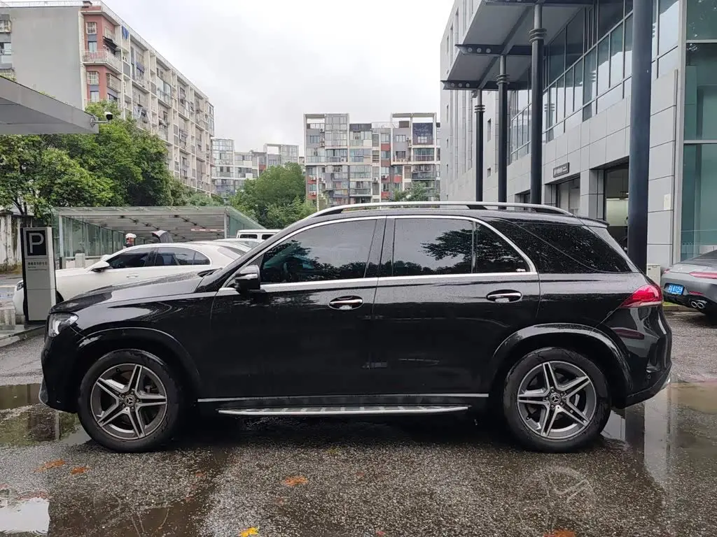 Mercedes-Benz GLE 2020 — Photo 14/17