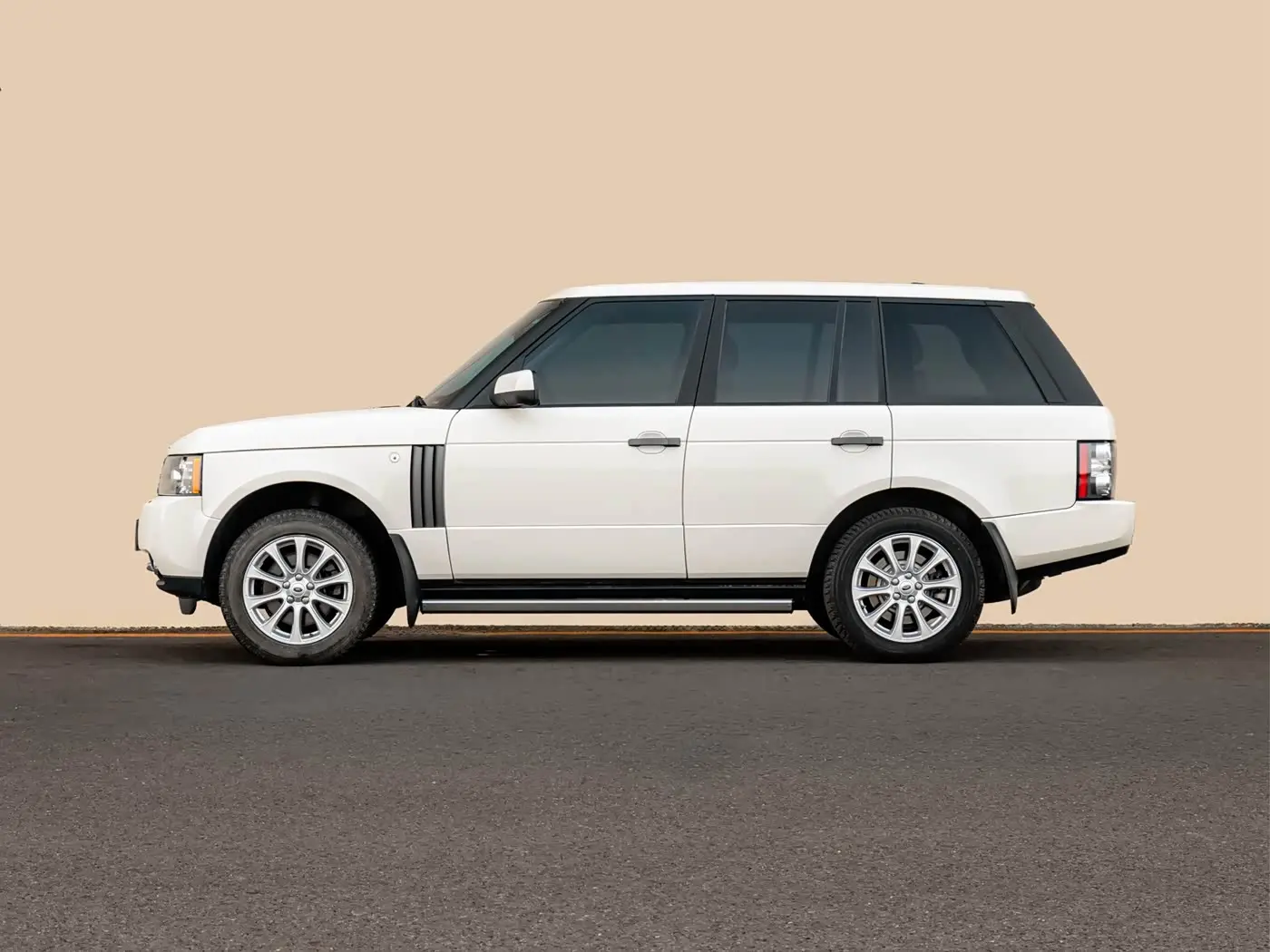 Land Rover Range Rover 2010 — Photo 6/17