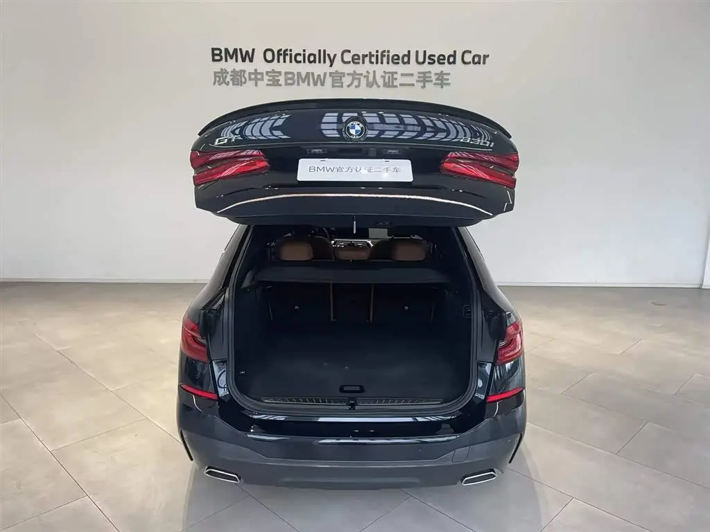 BMW 6 Series GT 2023 — Şəkil 8/18