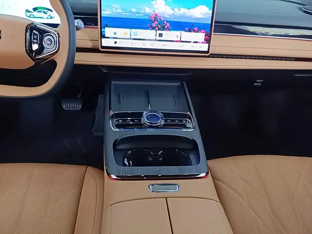 Geely Galaxy Galaxy Xingyao 8 2025 — Фото 14/20