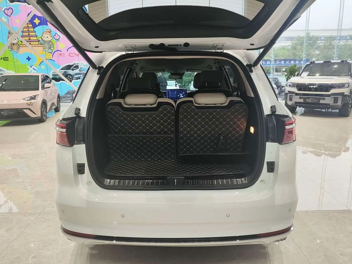 BYD Song MAX New Energy 2022 — Photo 16/16
