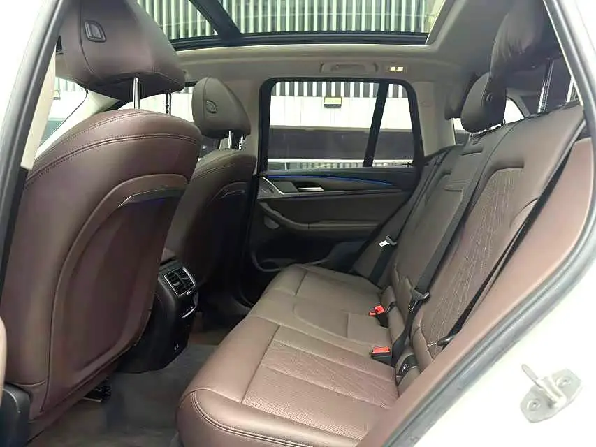 BMW X3 2022 — Photo 4/9