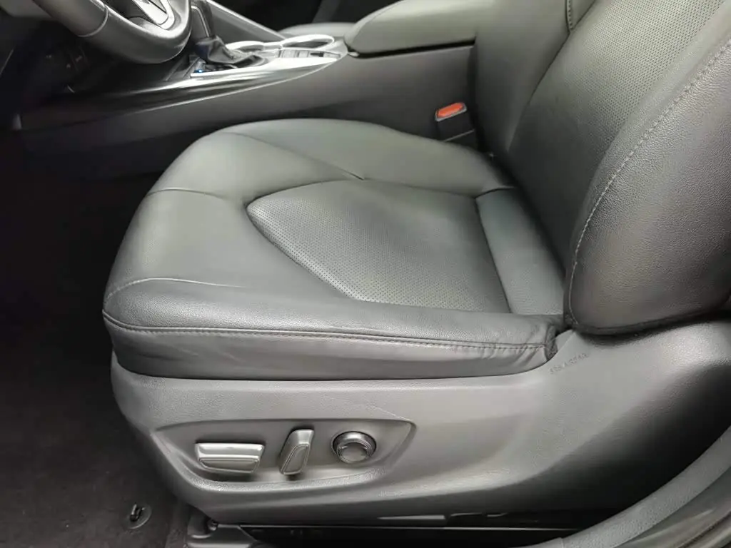 Toyota Camry 2021 — Photo 20/20