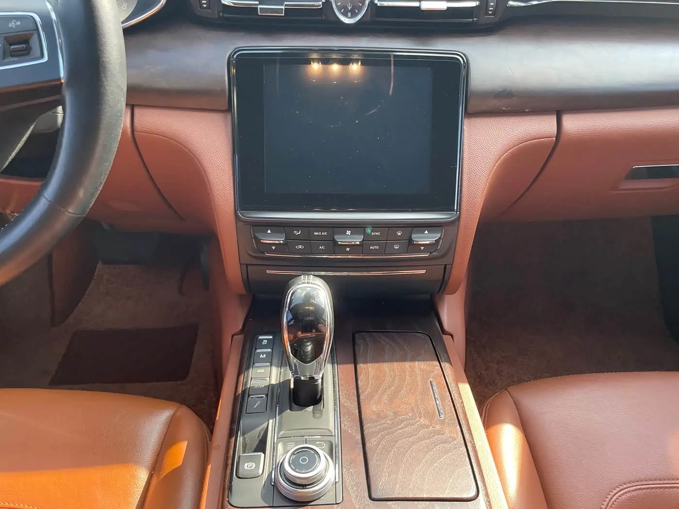Maserati Quattroporte 2016 — ფოტო 9/15