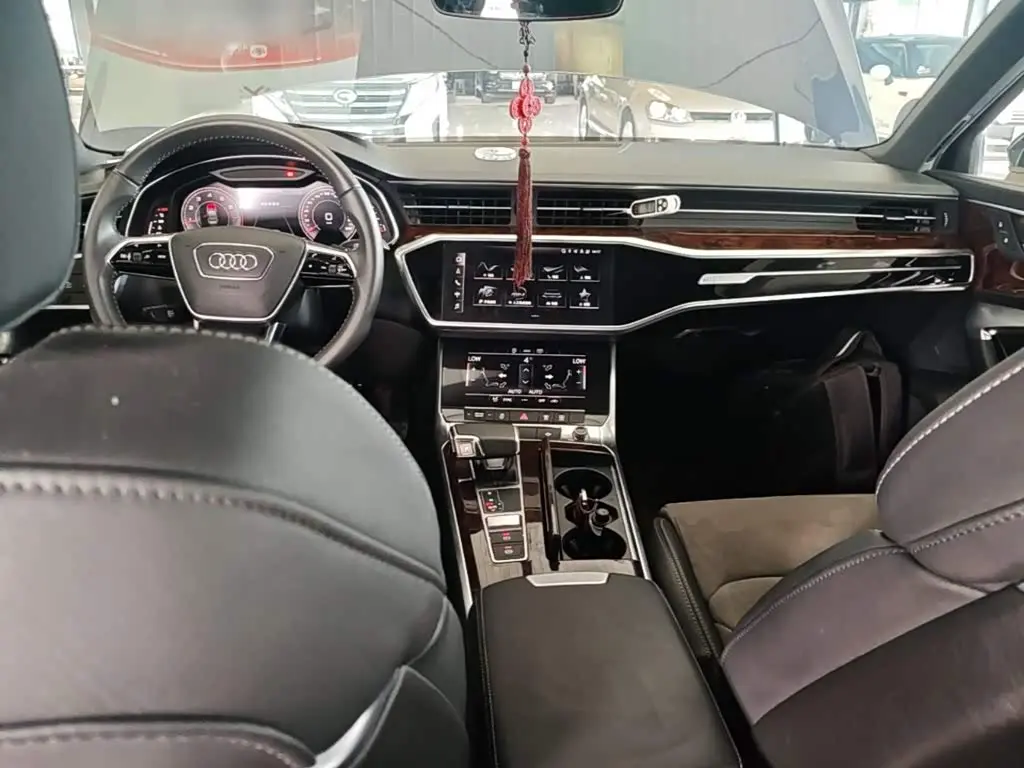 Audi A6L 2020 — Photo 10/20