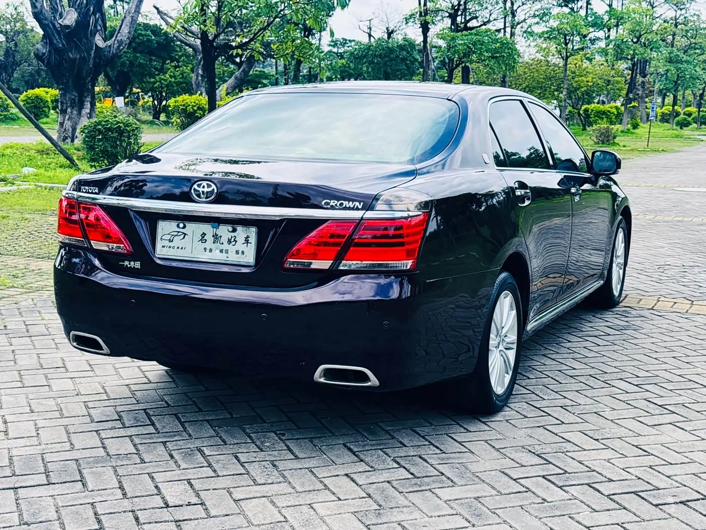 Toyota Crown 2012 — Şəkil 6/20