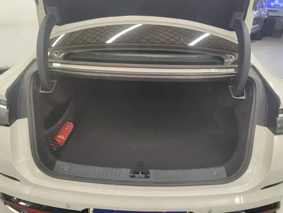 BYD Seal 07 DM-i 2025 — Şəkil 4/16