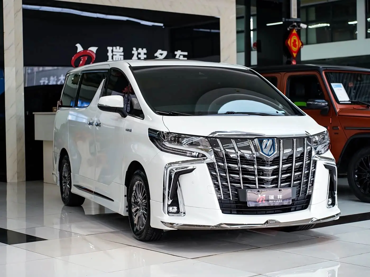 Toyota Alphard 2021 — Photo 19/19