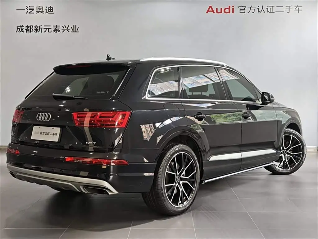Audi Q7 2019 — Фото 4/15