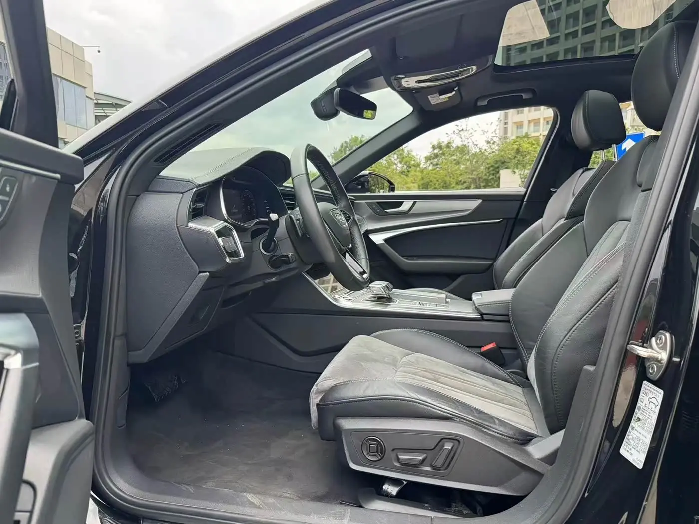 Audi A6L 2022 — Photo 4/9