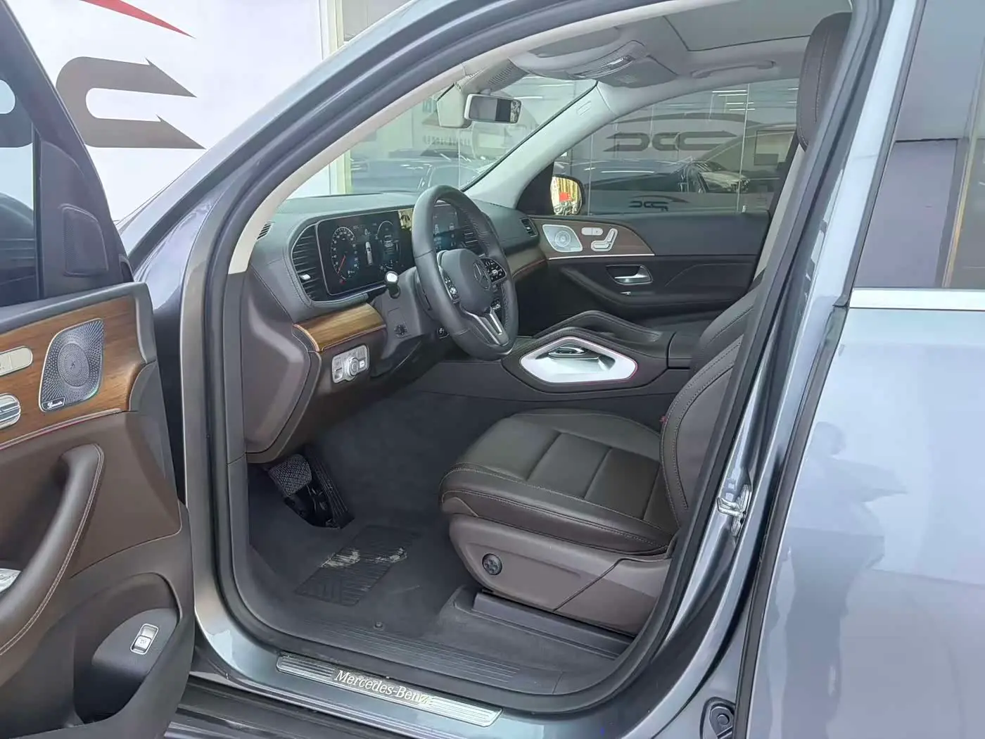 Mercedes-Benz GLE 2019 — Photo 10/20