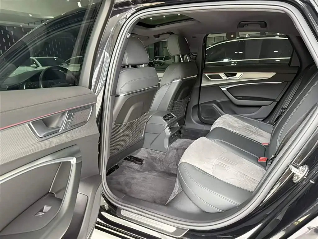 Audi A6L 2021 — Photo 7/13