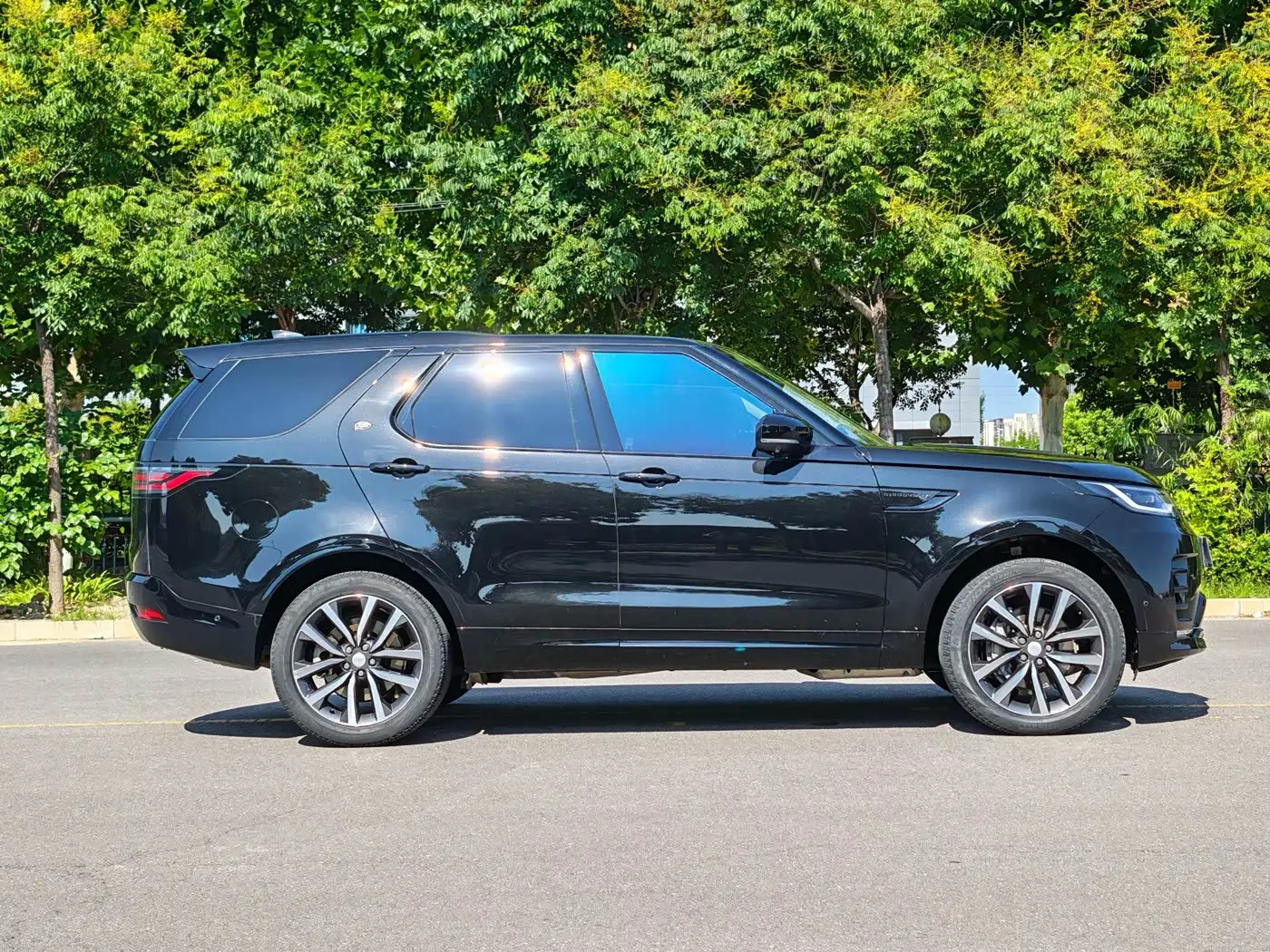 Land Rover Discovery 2024 — Photo 20/20