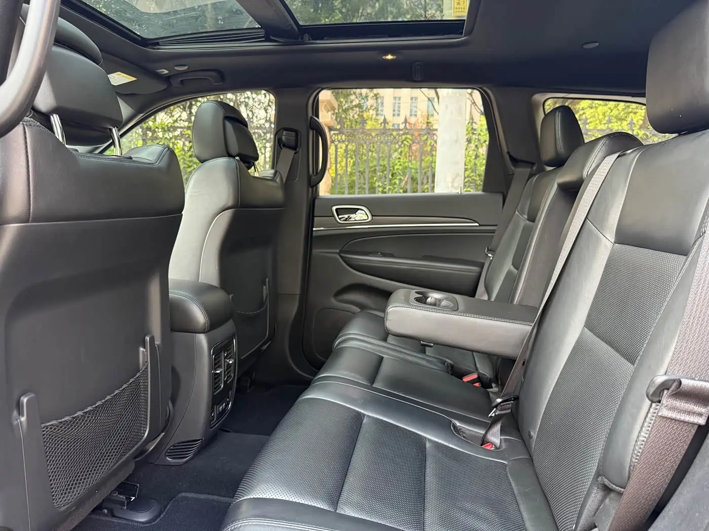 Jeep Grand Cherokee 2020 — Фото 16/20