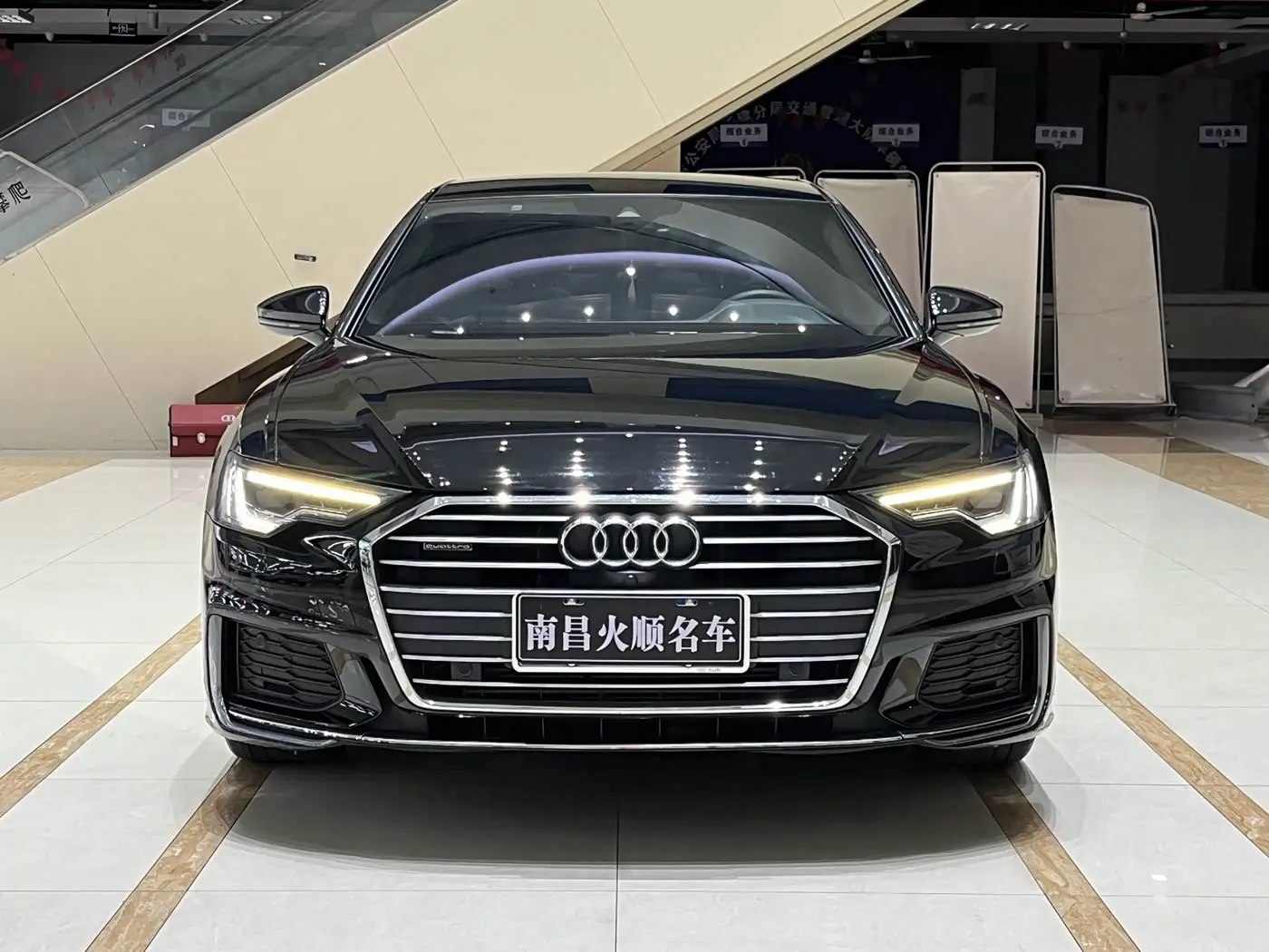 Audi A6L 2021 — Photo 2/20