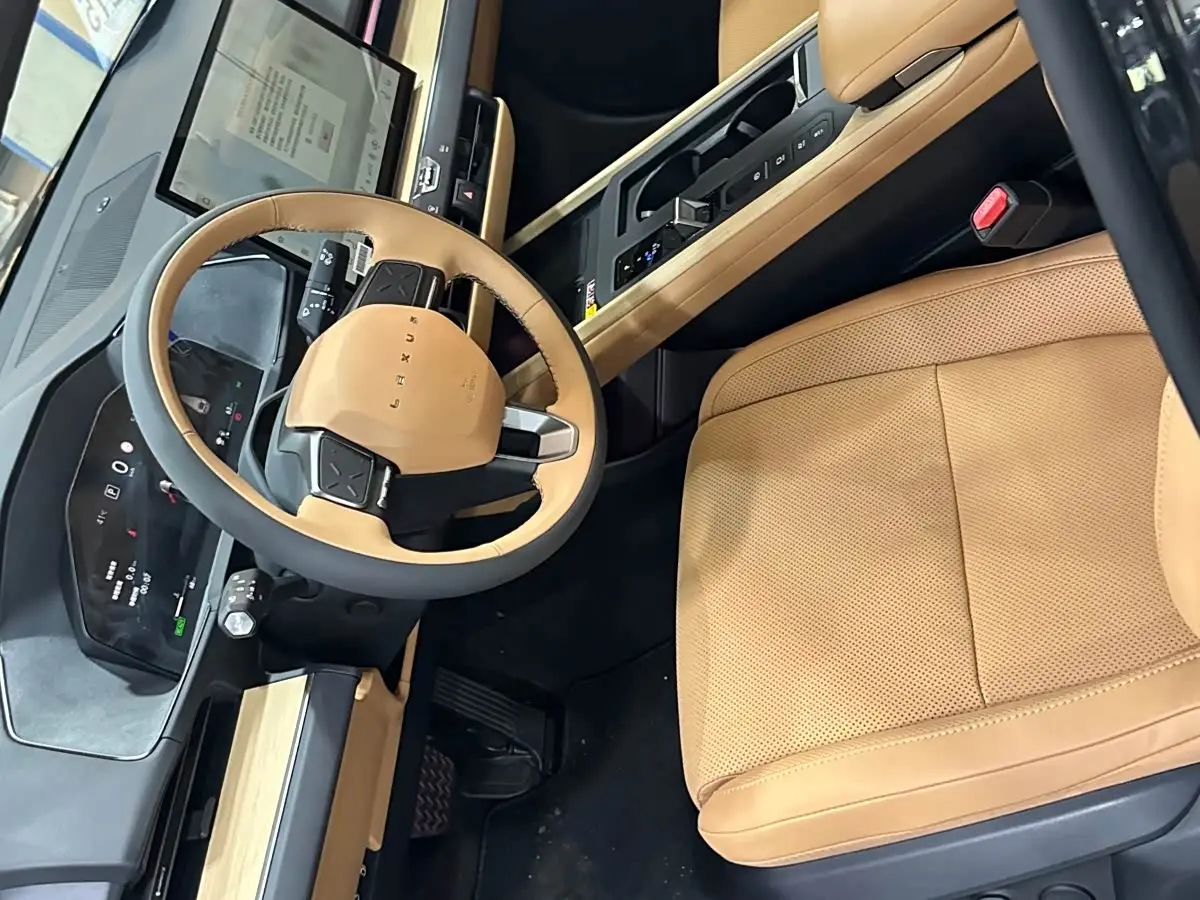 Lexus ES 2026 — Photo 4/12