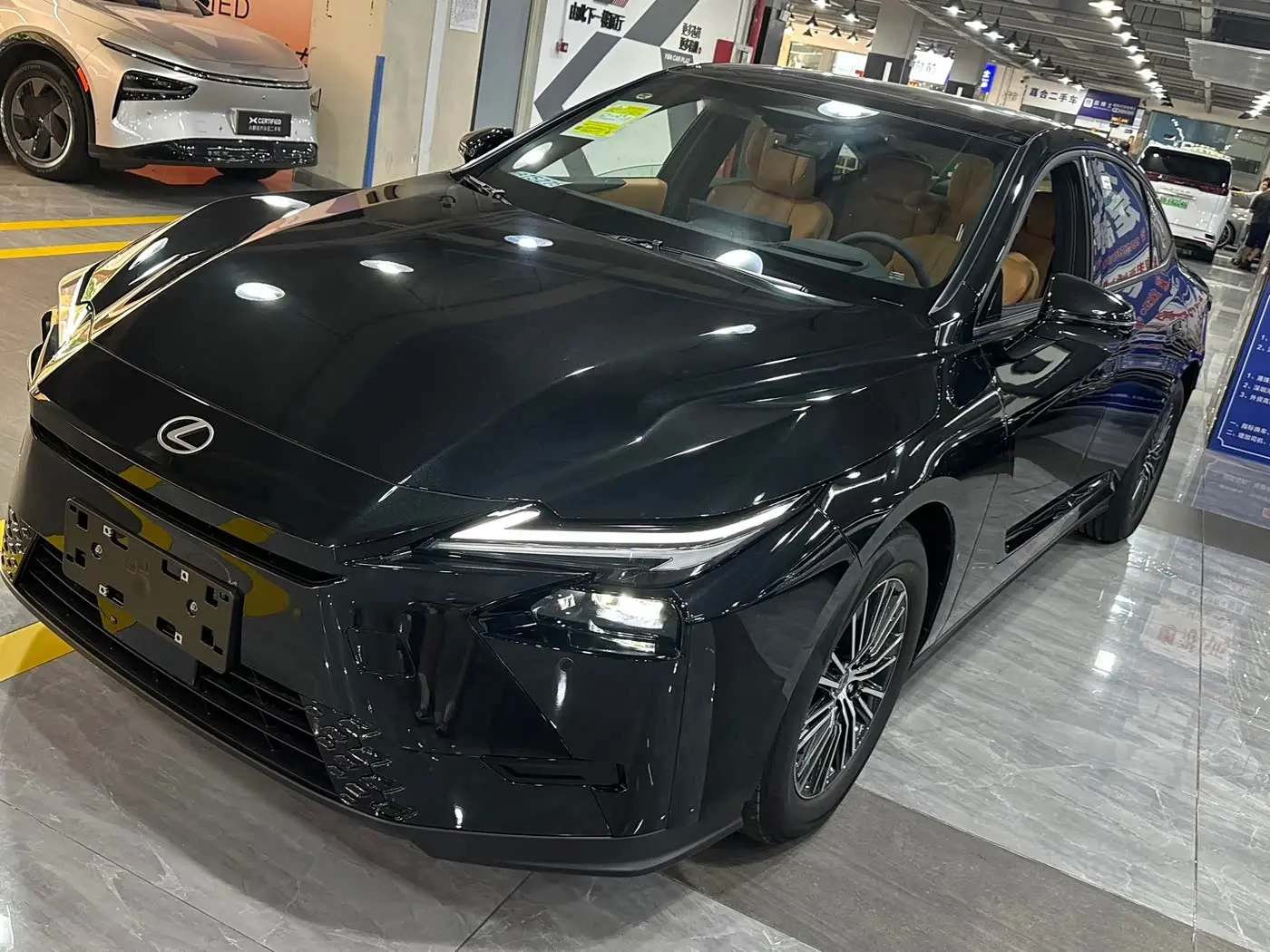 Lexus ES 2026 — Photo 1/12