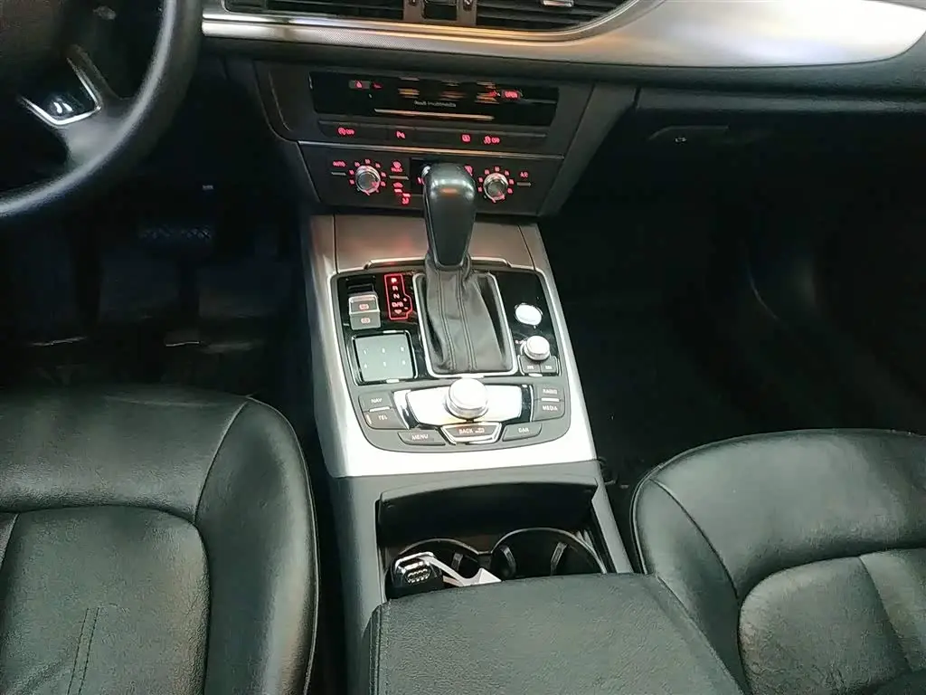 Audi A6L 2016 — Photo 7/20