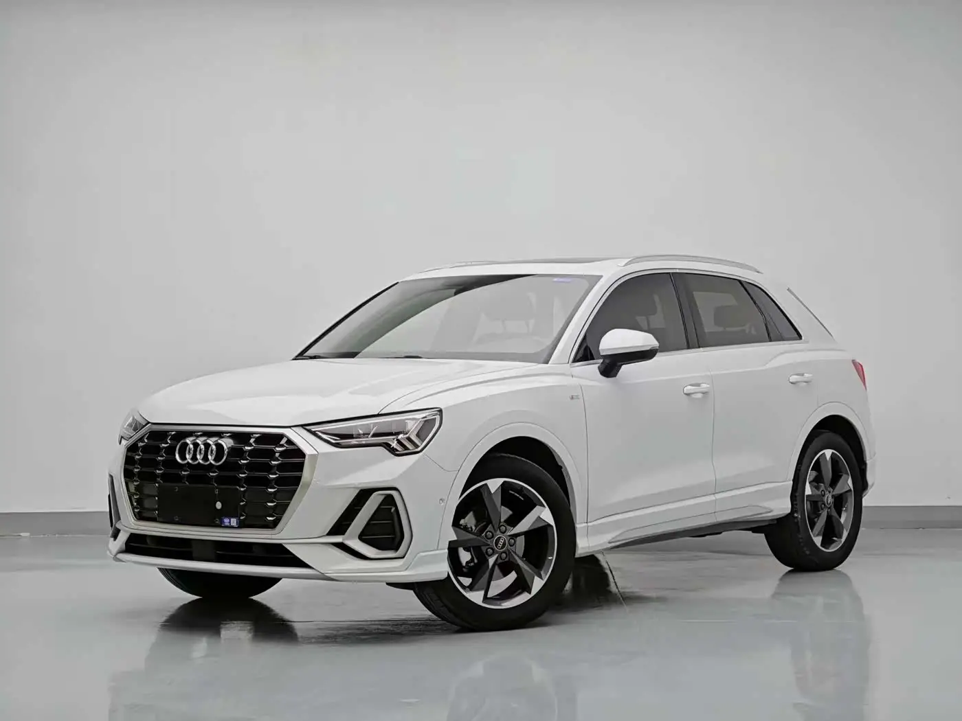 Audi Q3, 2023