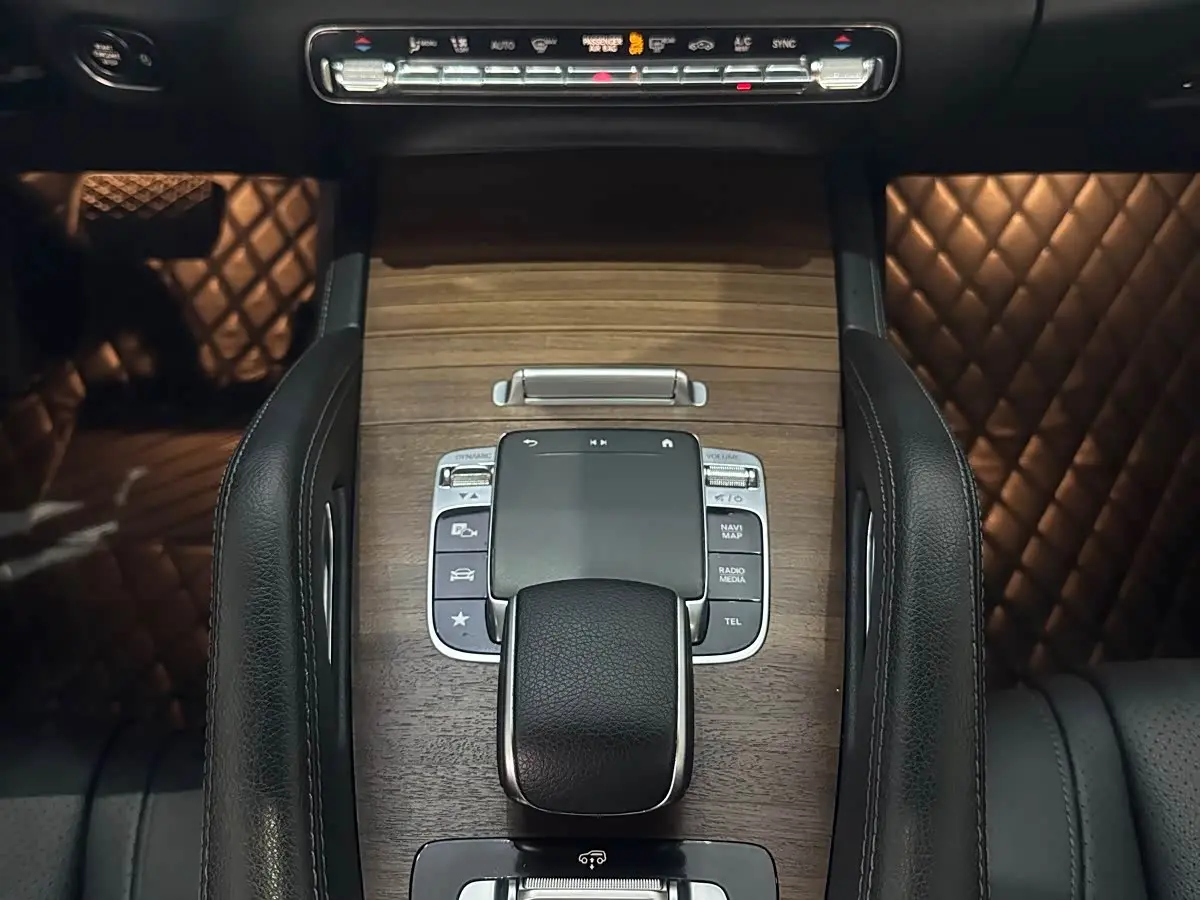Mercedes-Benz GLE 2019 — Şəkil 10/15
