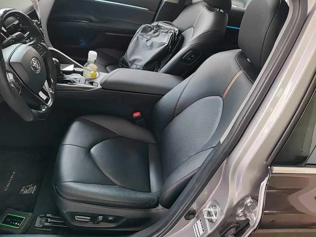 Toyota Camry 2021 — Фото 11/20