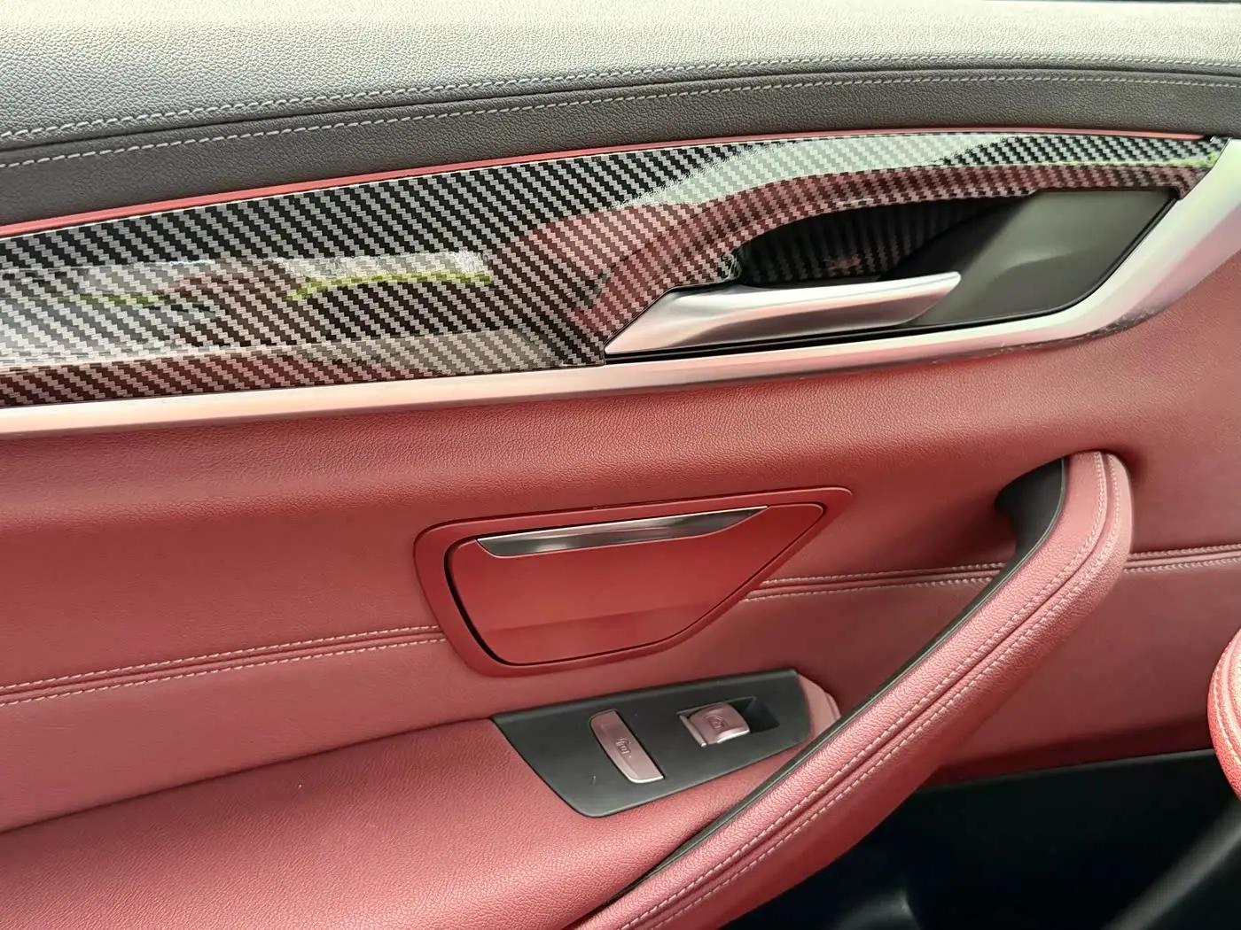 BMW 5 Series 2023 — Photo 19/20