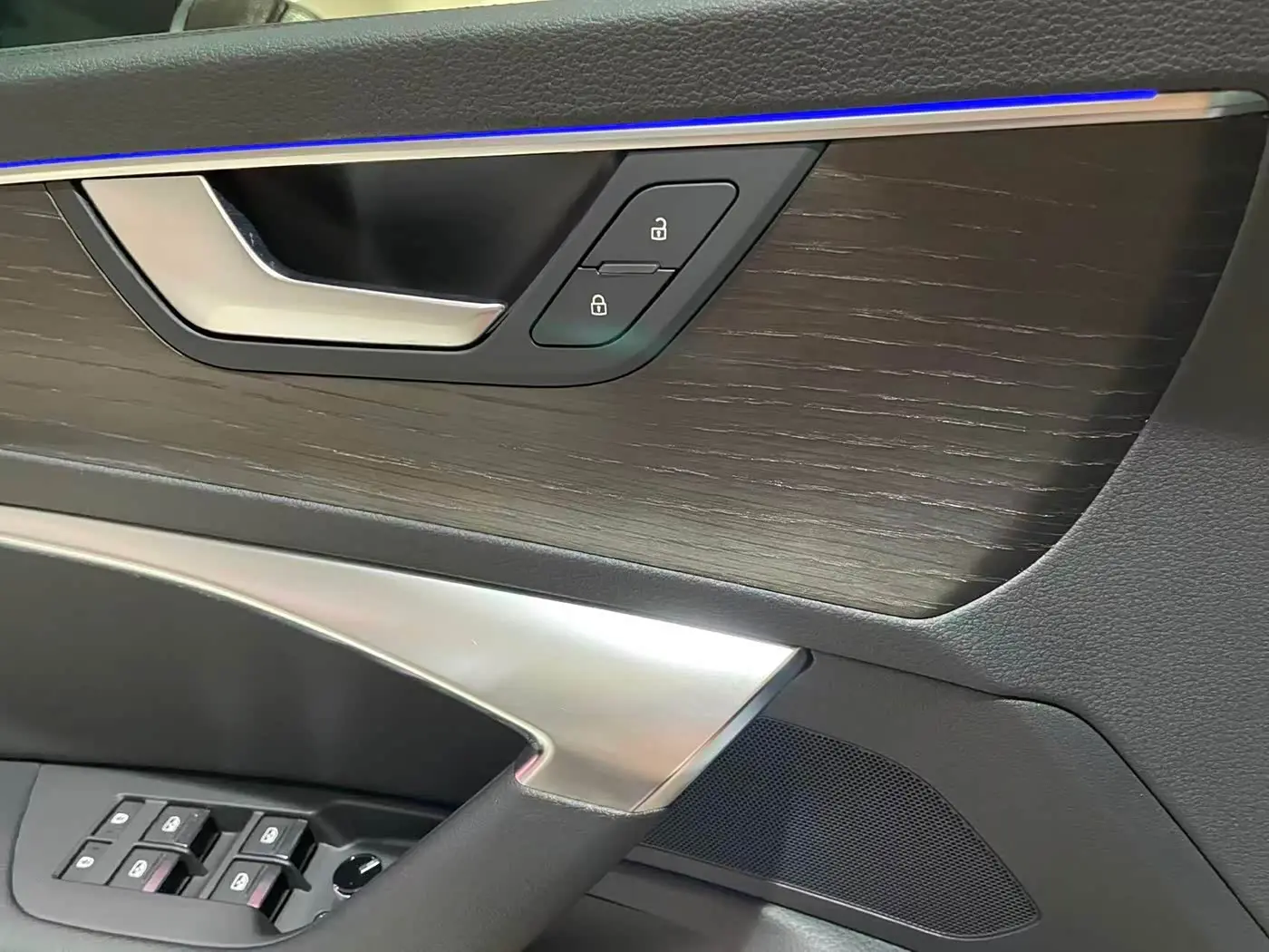 Audi A6L 2021 — Photo 16/16