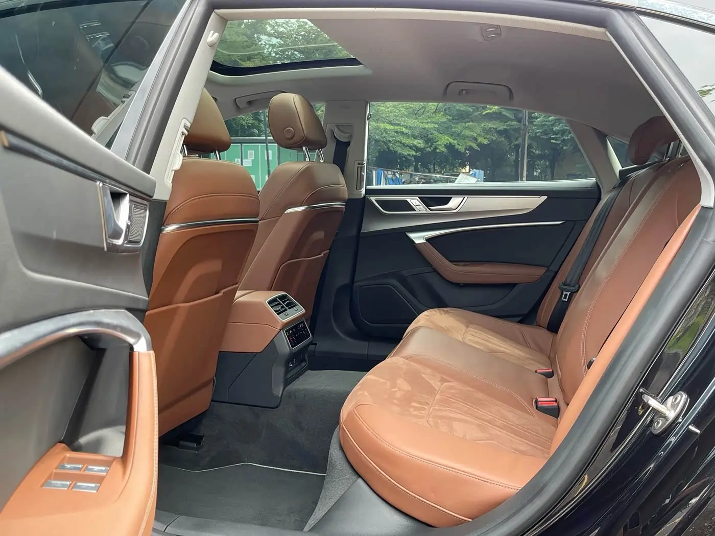 Audi A7L 2025 — Photo 16/20