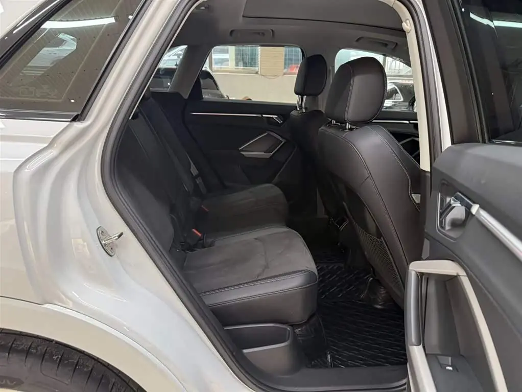Audi Q3 2023 — Photo 19/20