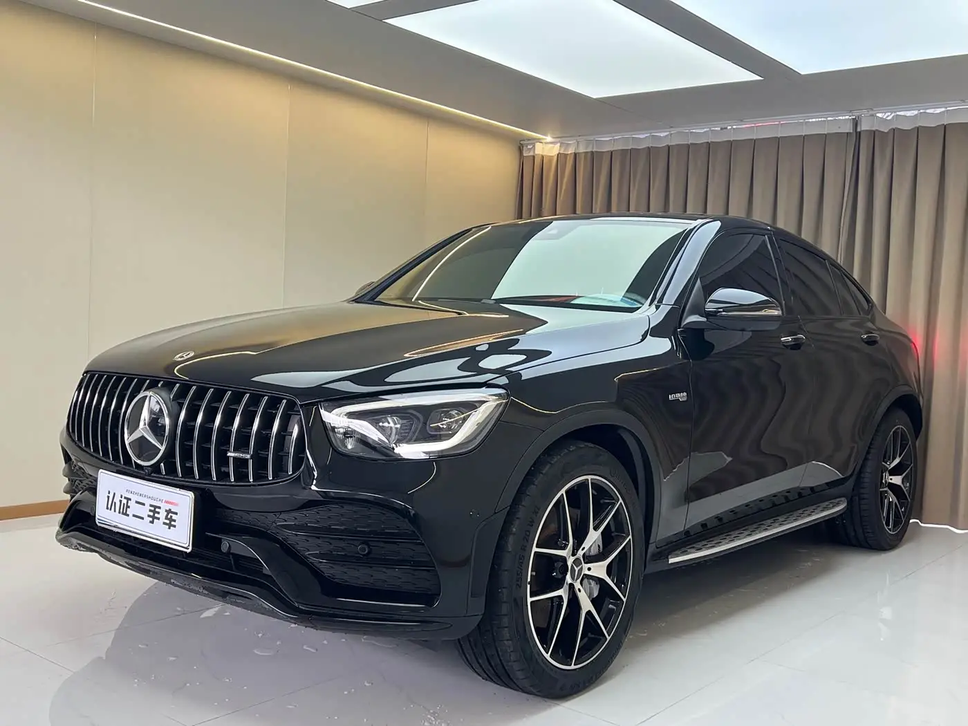 Mercedes-Benz GLC Coupe AMG 2022 — Фото 1/20