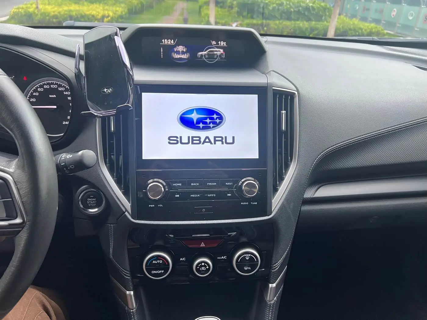 Subaru Forester 2021 — Фото 16/20