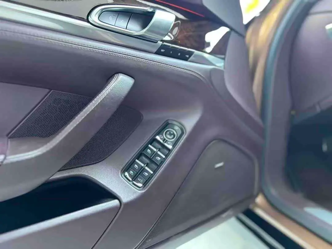 Porsche Panamera 2014 — Photo 8/15