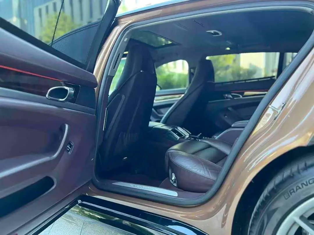 Porsche Panamera 2014 — Photo 12/15