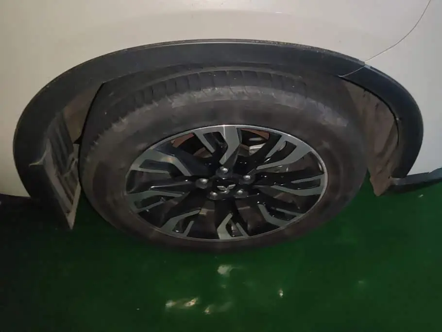 Mitsubishi Outlander 2020 — Photo 6/16