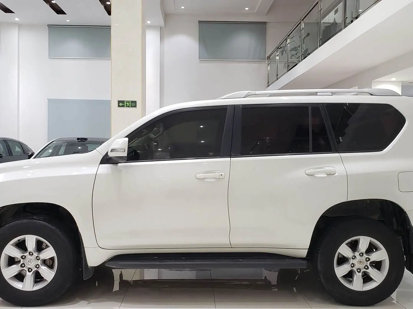 Toyota Prado 2017 — Photo 14/17