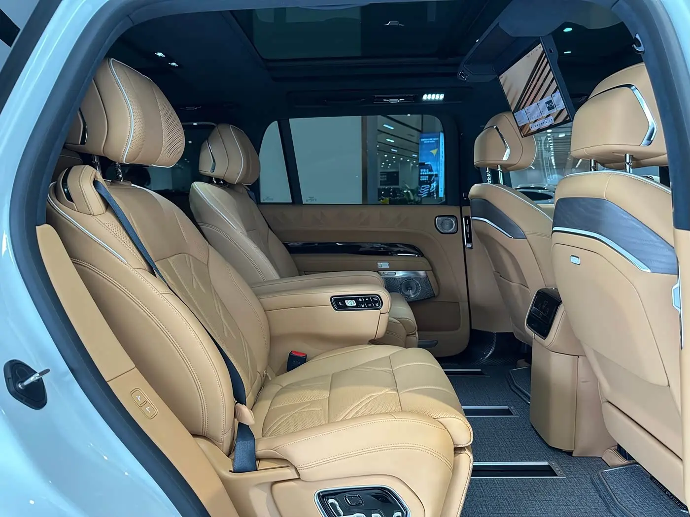 ZEEKR 9X 2026 — Photo 17/20