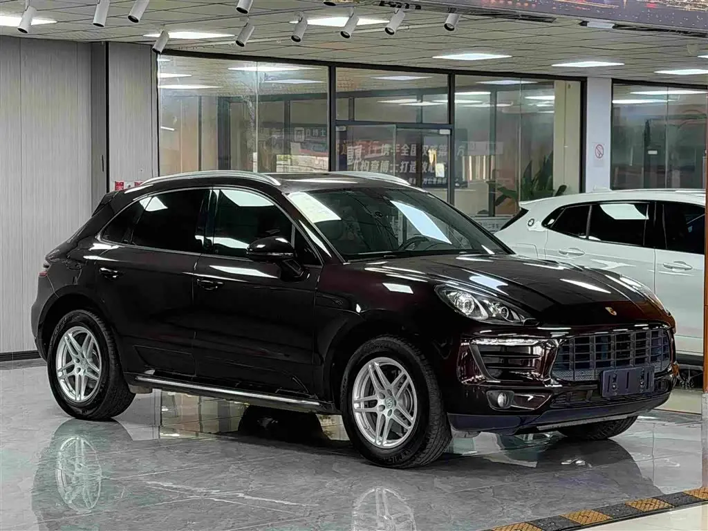 Porsche Macan 2018 — Photo 3/9
