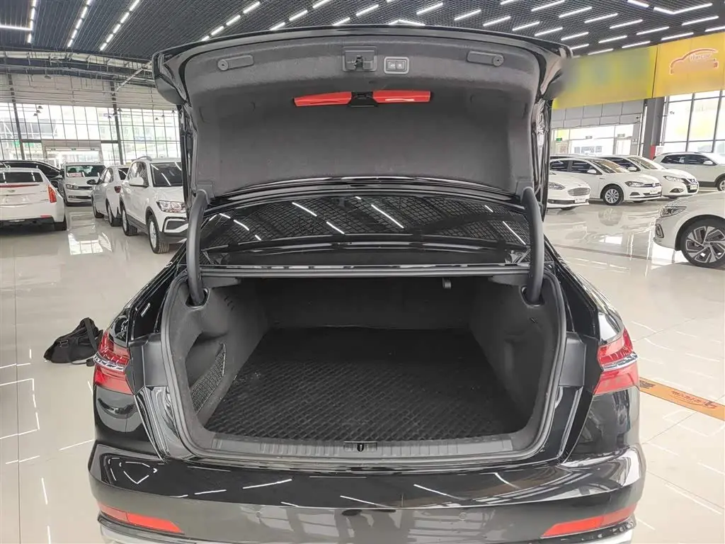 Audi A6L 2023 — ფოტო 15/20