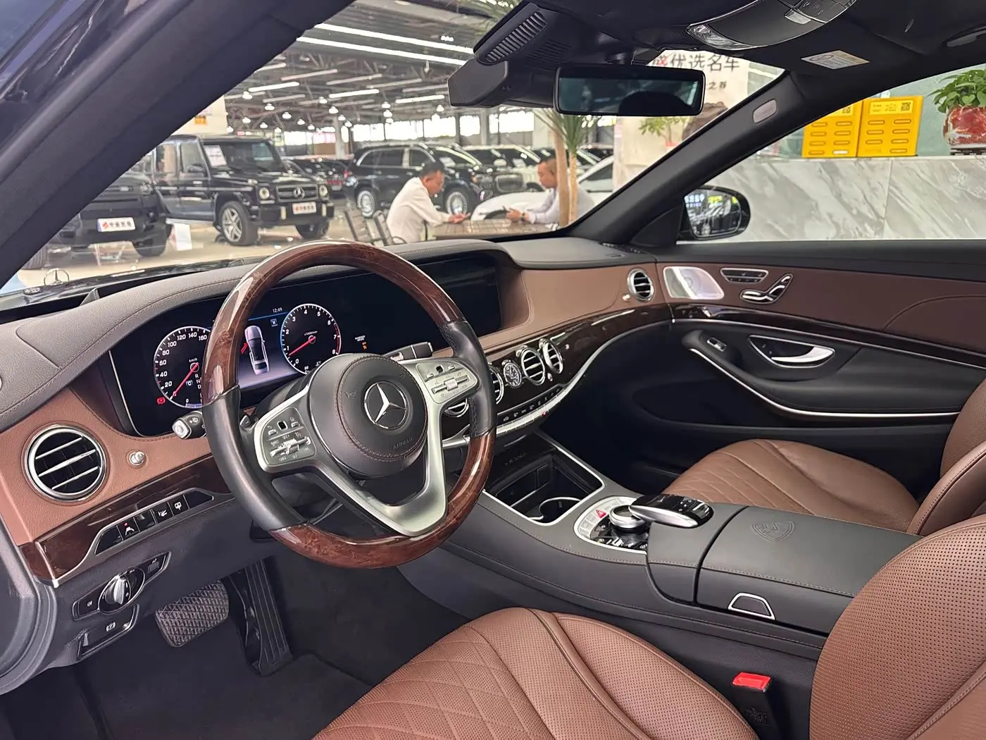 Mercedes-Benz Maybach S-Class 2017 — Photo 5/20