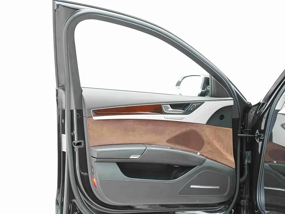 Audi A8 2013 — Photo 16/20