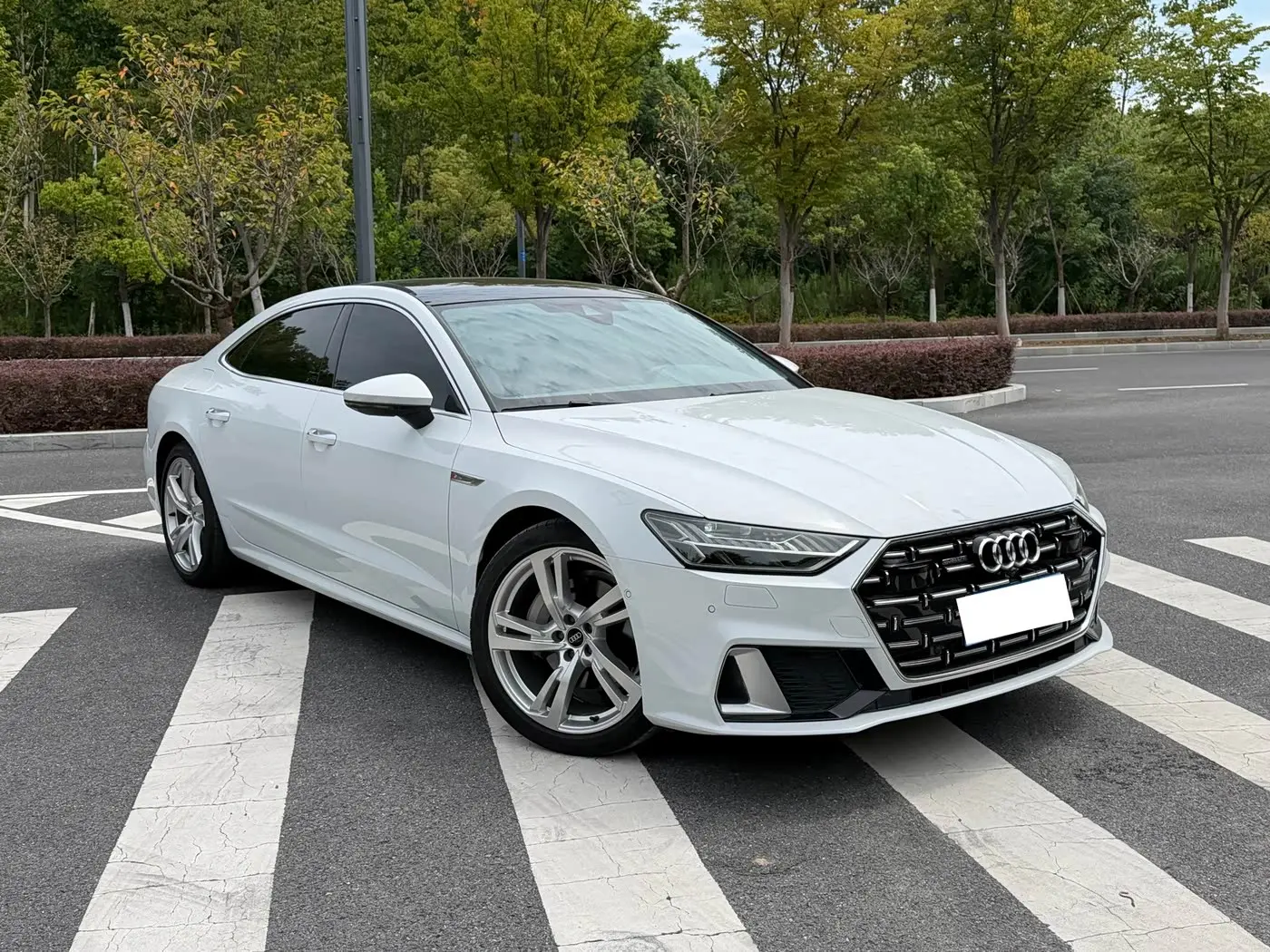 Audi A7L 2024 — Photo 3/20