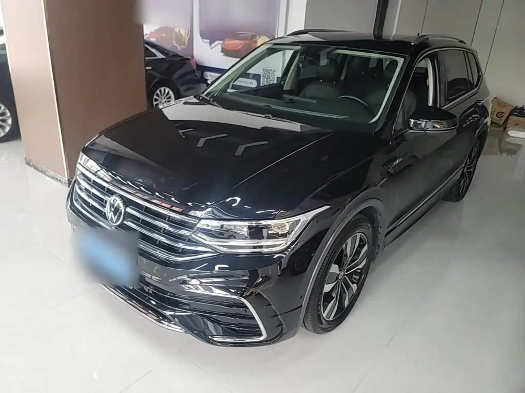 Volkswagen Tiguan L 2021 — Фото 2/20