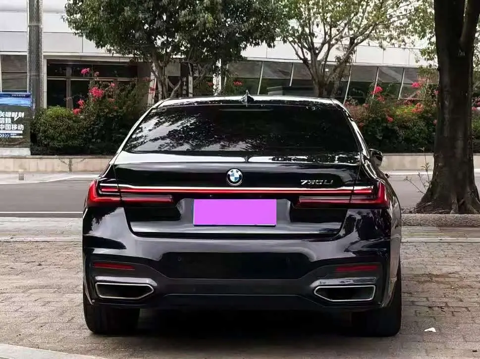BMW 7 Series 2020 — Photo 3/9