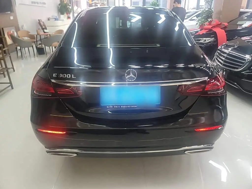 Mercedes-Benz E-Class 2023 — Şəkil 6/20