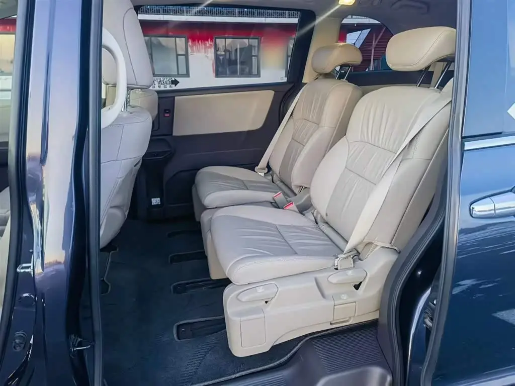 Honda Odyssey 2015 — Photo 9/11