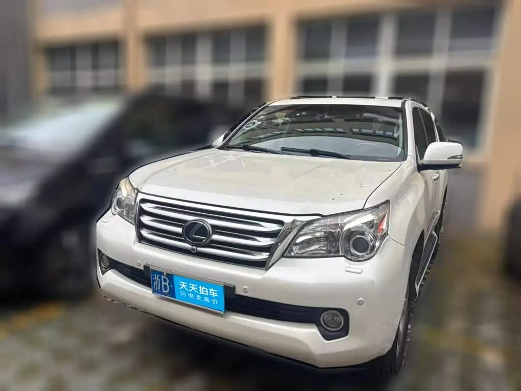 Lexus GX, 2013