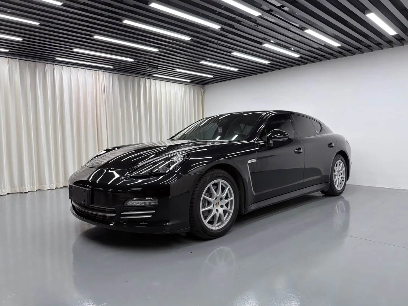 Porsche Panamera, 2013