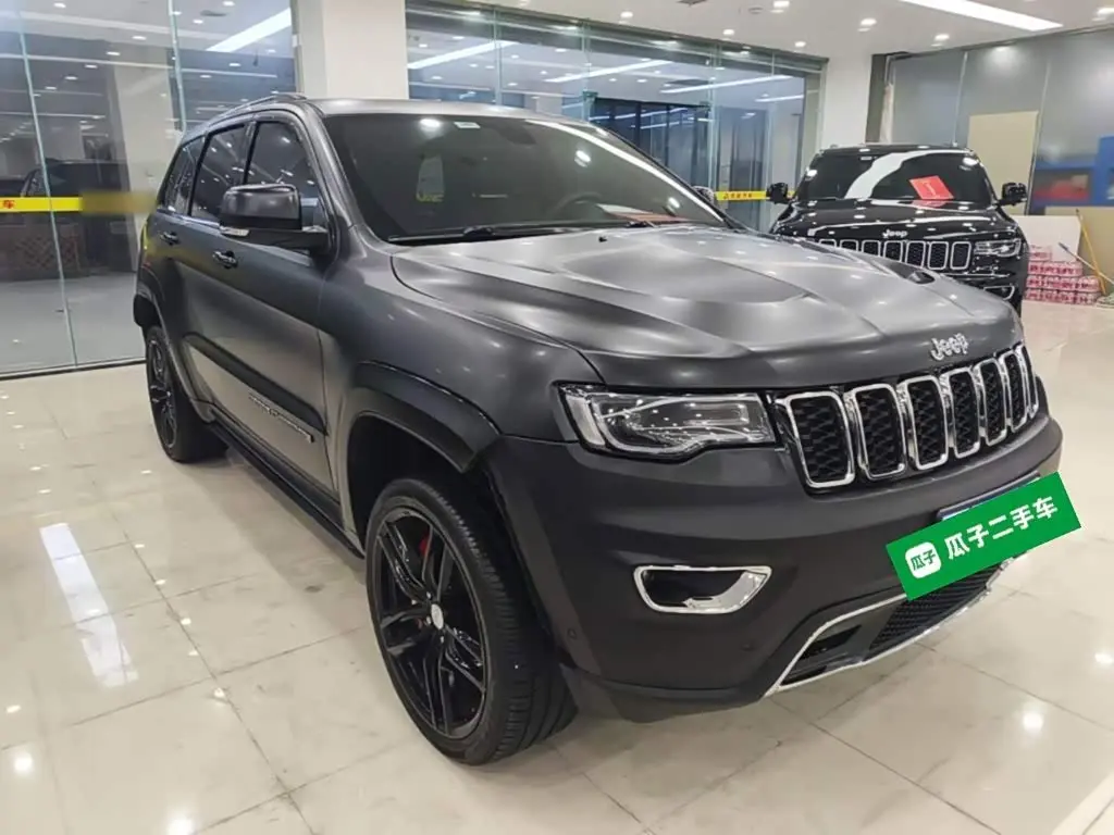 Jeep Grand Cherokee 2018 — Фото 4/20
