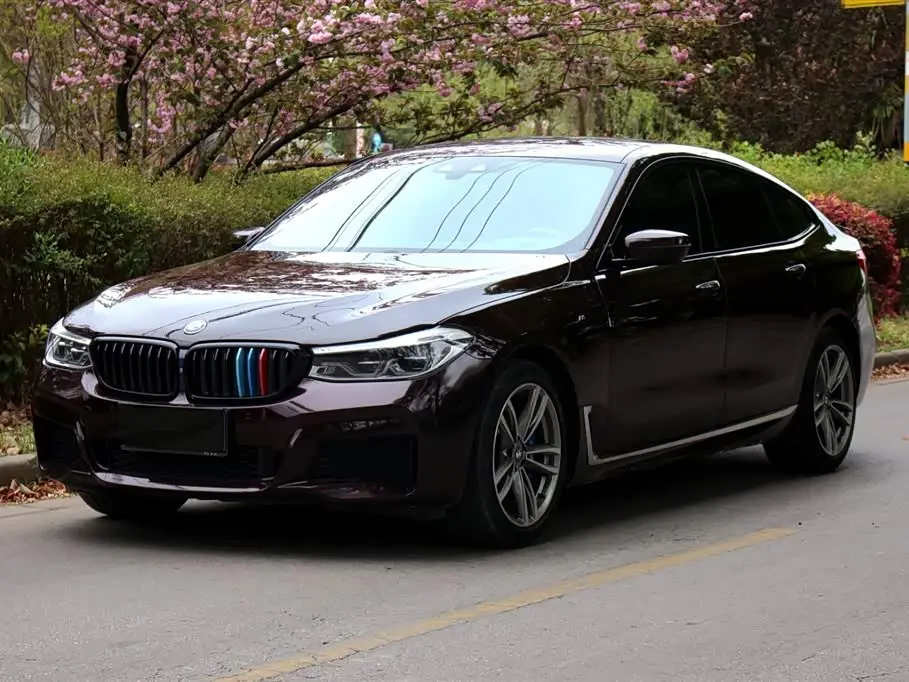 BMW 6 Series GT 2017 — Фото 1/18