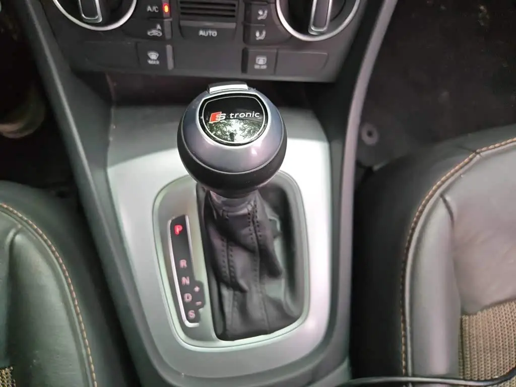 Audi Q3 2018 — Photo 7/20